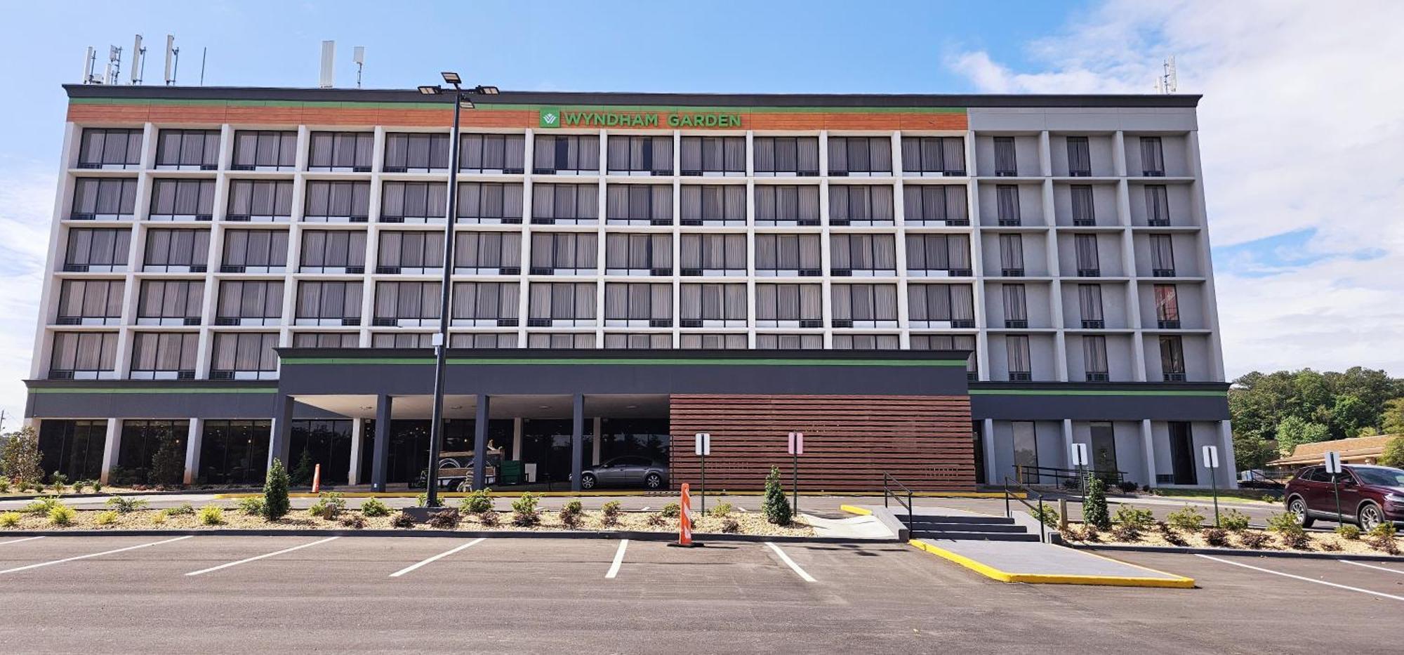 Wyndham Garden Atlanta Airport 3*