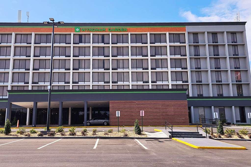Wyndham Garden Atlanta Airport 3*