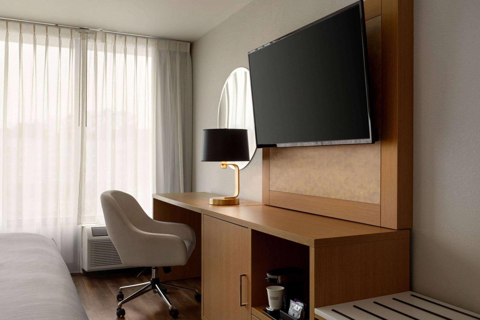Wyndham Garden Atlanta Airport