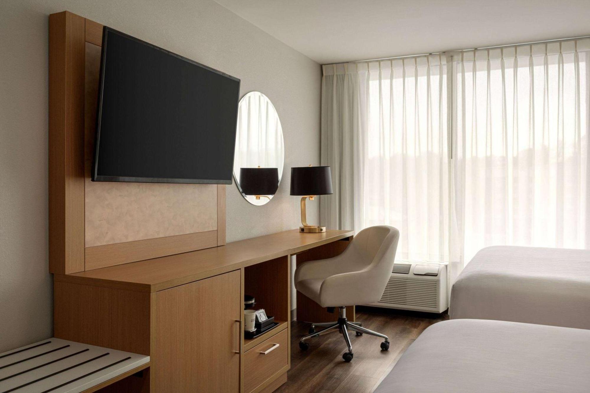 Wyndham Garden Atlanta Airport 3*
